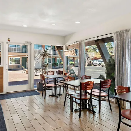 Americas Best Value Inn And Suites Flagstaff-3